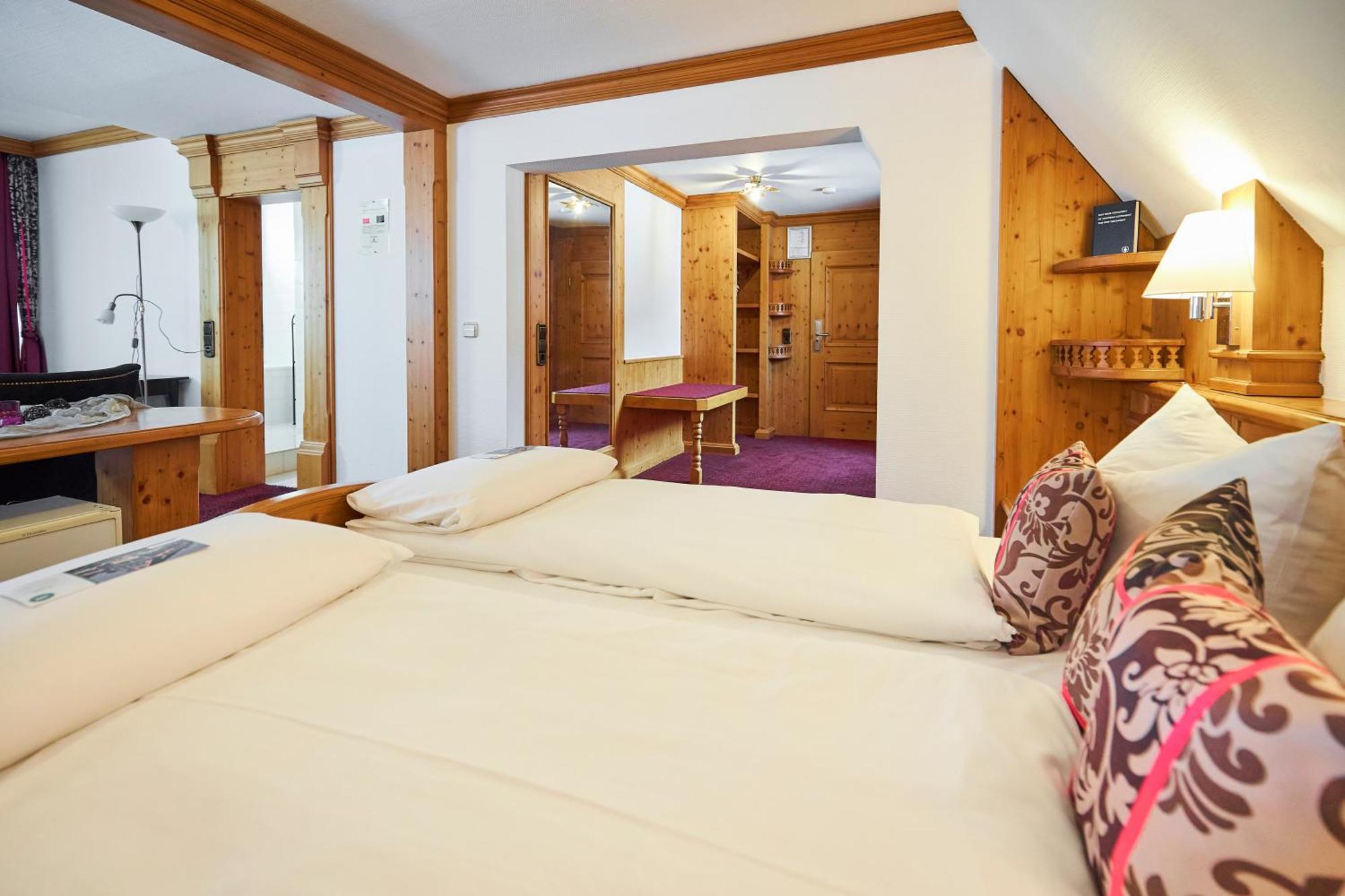 Flair Hotel Vier Jahreszeiten Bad Urach Exteriér fotografie