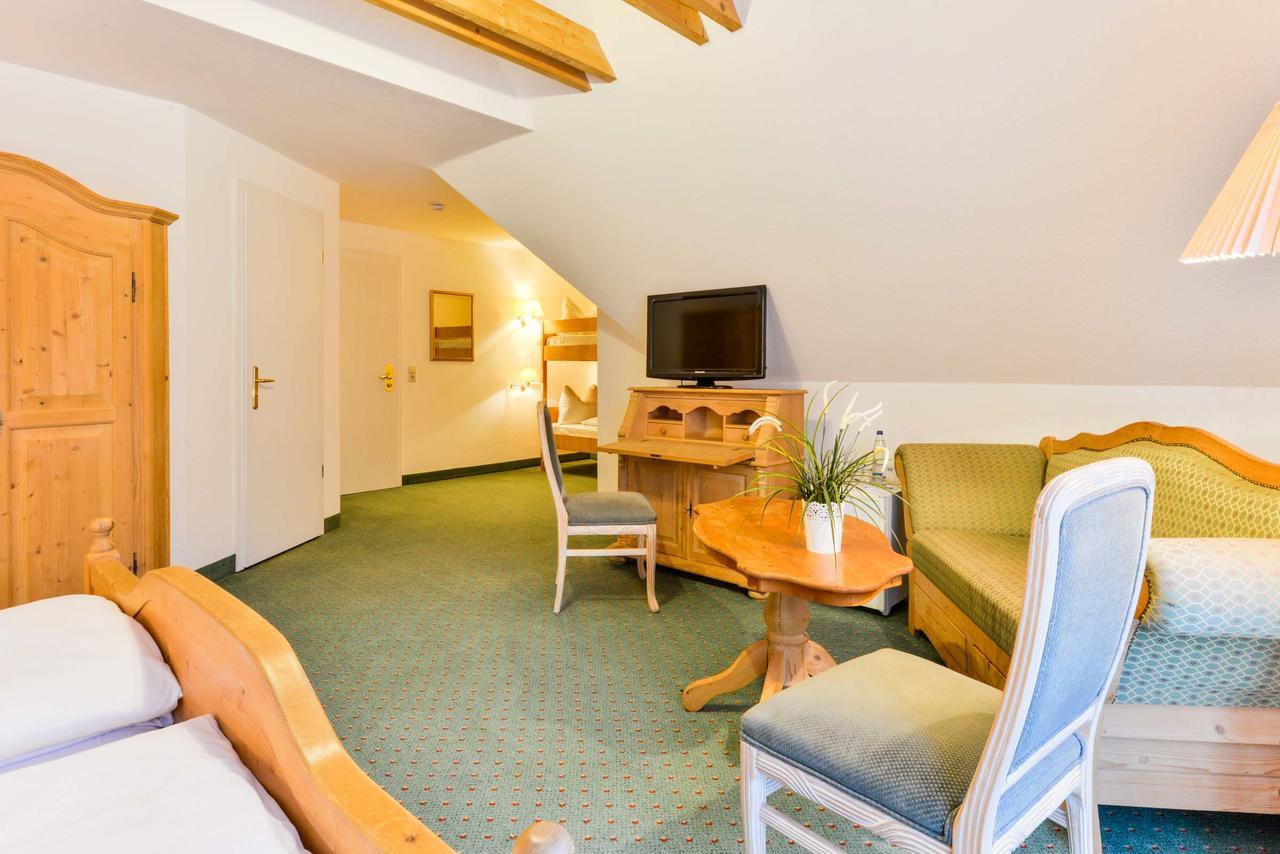 Flair Hotel Vier Jahreszeiten Bad Urach Exteriér fotografie